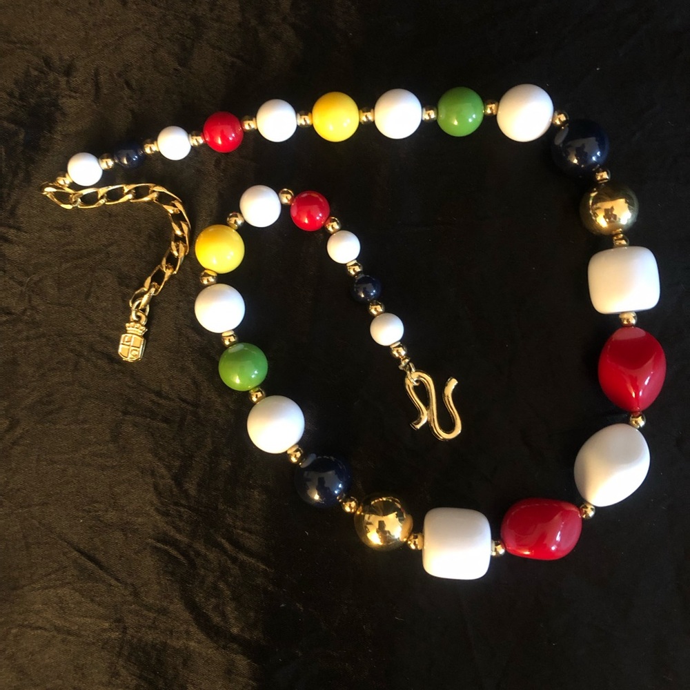 Multi-Colour Retro/Vintage Necklace (by LC)